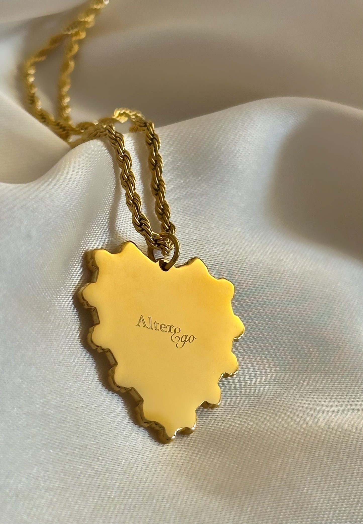 I love myself necklace 18k gold back alterego